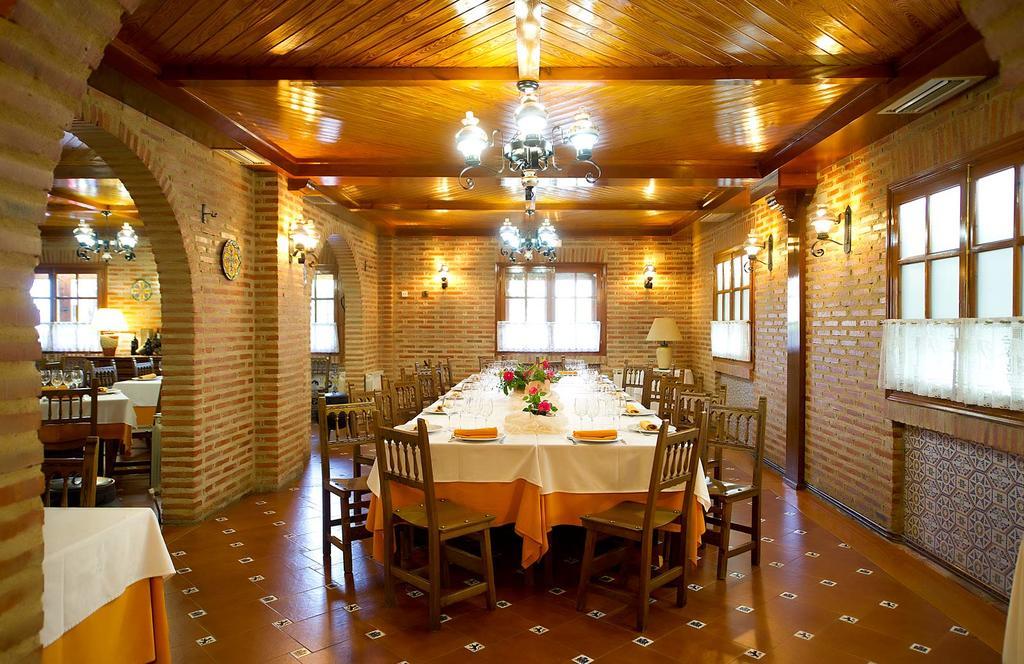 Hospedium Hotel Juan II Toro Luaran gambar